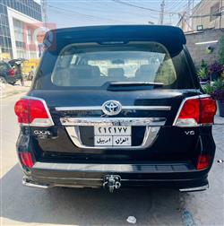 تۆیۆتا لاند کروزەر
